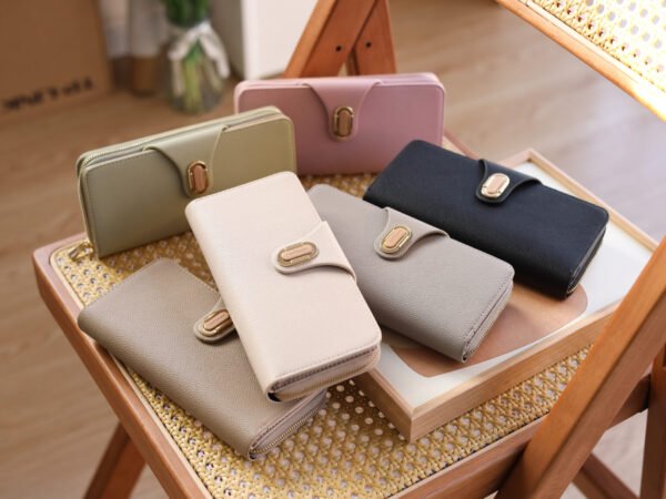 Prettyzys ODM And OEM Customized PU Wallets